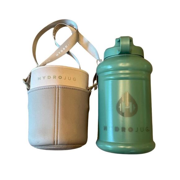 HydroJug Water Bottle with Sleeve & Adjustable Strap – Green - Picture 1 of 7